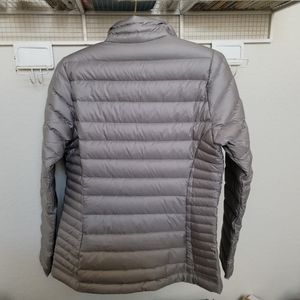 NWT PATAGONIA GREY MEDIUM  SWEATER/JACKET